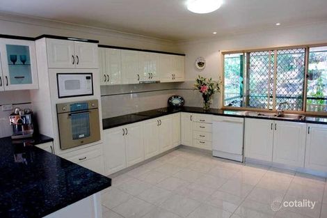 Property photo of 160 Tinarra Crescent Kenmore Hills QLD 4069