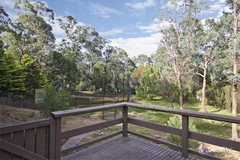 Property photo of 1 Wild Cherry Drive Eltham VIC 3095