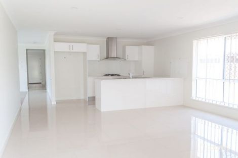 Property photo of 27 Bellbird Crescent Coomera QLD 4209