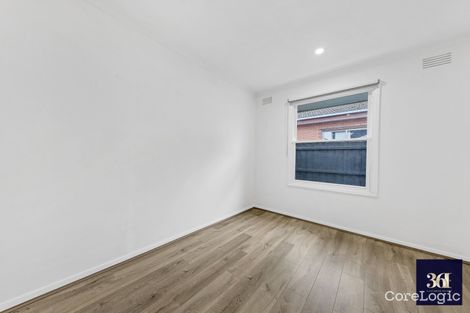 Property photo of 2/2 Railway Avenue Werribee VIC 3030