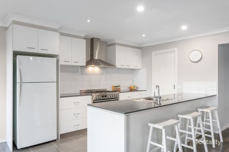 Property photo of 44 Willowbrae Way Bannockburn VIC 3331