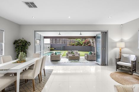 Property photo of 116 Pine Street Wynnum QLD 4178