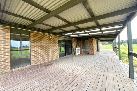 Property photo of 75 Shillinglaw Road Drouin VIC 3818