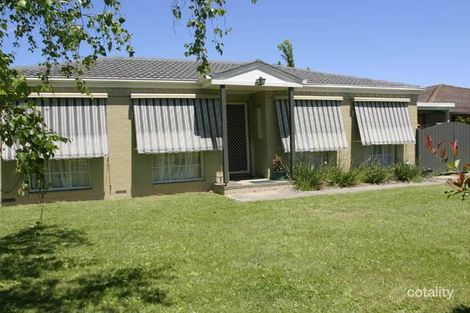 Property photo of 14 Greenlaw Crescent Berwick VIC 3806