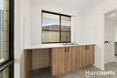 Property photo of 9 Harding Outlook South Yunderup WA 6208