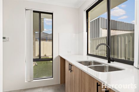 Property photo of 9 Harding Outlook South Yunderup WA 6208