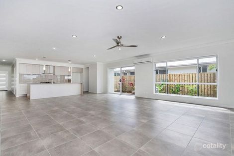 Property photo of 8 Hillstone Crescent Maudsland QLD 4210