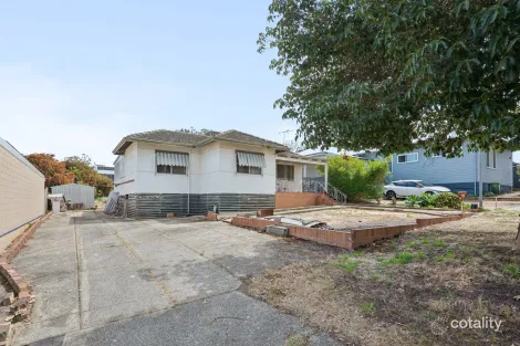 Property photo of 16 Harriott Street Willagee WA 6156