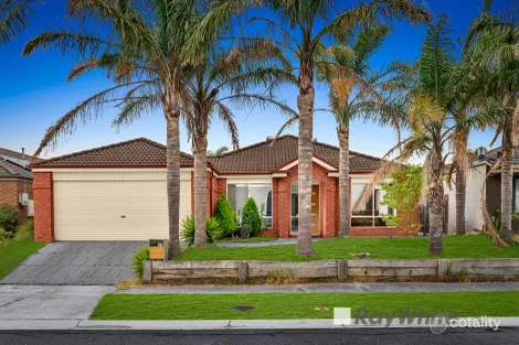 Property photo of 19 Menzies Close Narre Warren South VIC 3805