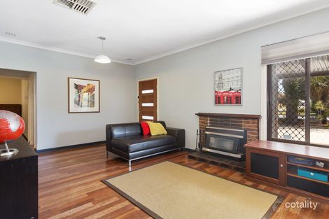 Property photo of 15 Sproxton Way Embleton WA 6062