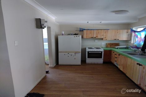 Property photo of 2/6 Robert Street Proserpine QLD 4800