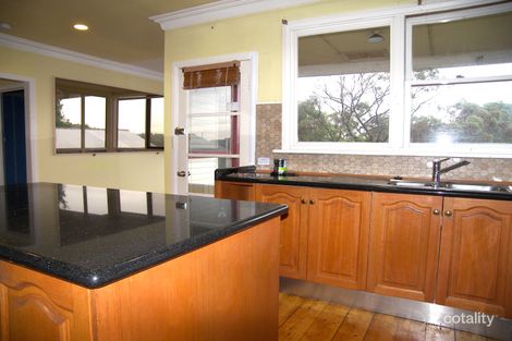 Property photo of 11 Beaconsfield Road Briar Hill VIC 3088