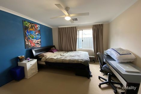 22 Strathclyde Cct, Champion Lakes, WA 6111