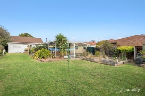 Property photo of 33 Eleebana Avenue Hughesdale VIC 3166