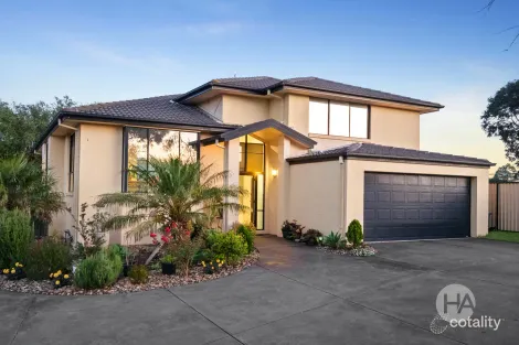 4 Honey Myrtle Ct, Langwarrin, VIC 3910