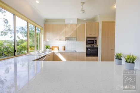 Property photo of 10 Palmer Close Brookfield QLD 4069
