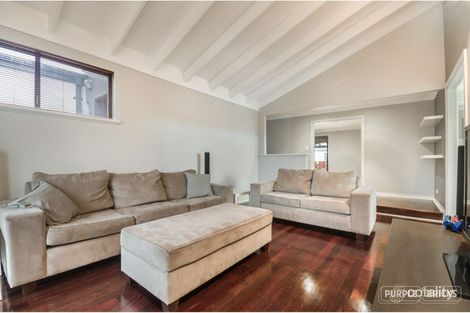 64 Barridale Dr, Kingsley, WA 6026