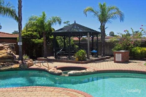 17/2 Glennis Cl, Gosnells, WA 6110