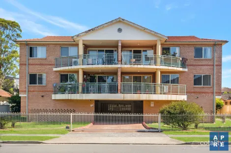 3/67 Harris St, Fairfield, NSW 2165