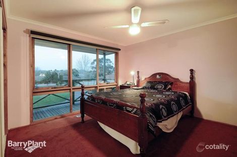 Property photo of 2 Baltaser Drive Pakenham VIC 3810