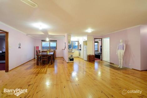 Property photo of 2 Baltaser Drive Pakenham VIC 3810