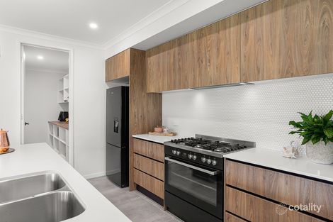 Property photo of 49 Beames Crescent Cannon Valley QLD 4800