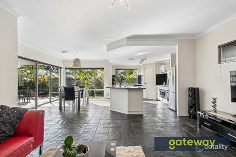 2 Grampian Cres, Aubin Grove, WA 6164