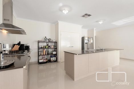 Property photo of 27 Raeside Drive Landsdale WA 6065