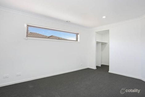 Property photo of 54 Bregman Esplanade Manor Lakes VIC 3024