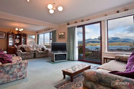 Property photo of 64 Cornwall Street Rose Bay TAS 7015