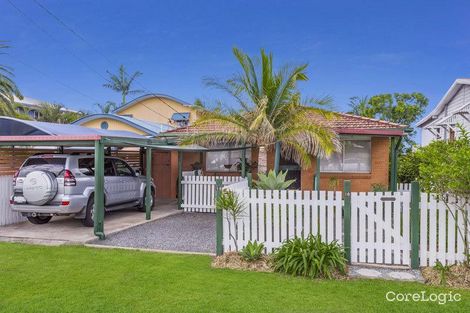 Property photo of 18 Grattan Terrace Wynnum QLD 4178