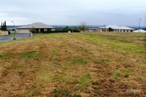 Property photo of 2 Kestrel Drive Highfields QLD 4352