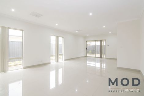 Property photo of 48 Larimar Parade Byford WA 6122