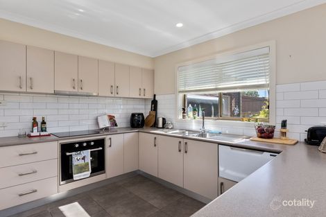 Property photo of 2/3 Dairy Lane Broadford VIC 3658