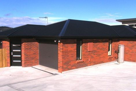 1/33 Queens Pde, Kingston, TAS 7050