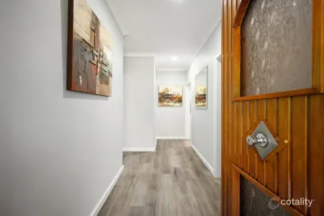 Property photo of 17 Bowden Place Armadale WA 6112