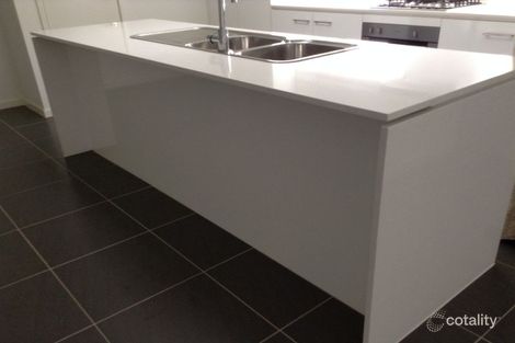 Property photo of 1/63 Acacia Drive Miles QLD 4415