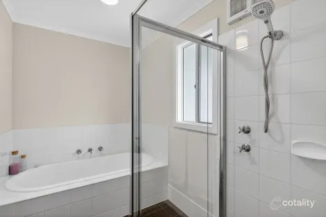 Property photo of 6 White Close Encounter Bay SA 5211