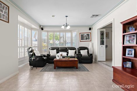 Property photo of 33 Pintail Crescent Taylors Lakes VIC 3038
