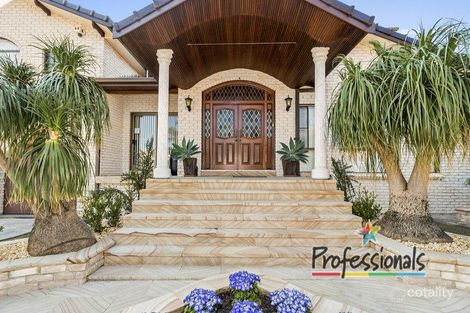 Property photo of 8 Aintree Close Casula NSW 2170