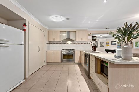 Property photo of 1 Ivanhoe Dene Cranbourne East VIC 3977
