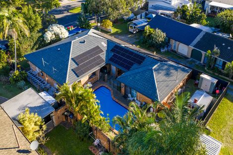Property photo of 2/49 Imperial Parade Labrador QLD 4215
