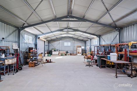 Property photo of 93 Hall Road Waggrakine WA 6530