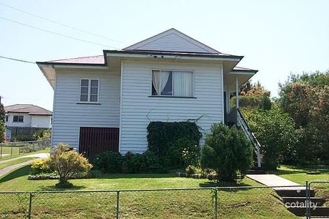 19 Bertram St, Stafford, QLD 4053