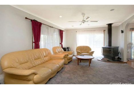 Property photo of 52 Lampard Road Drouin VIC 3818
