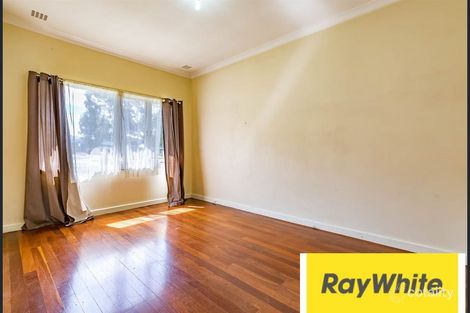 Property photo of 243 Winterfold Road Coolbellup WA 6163