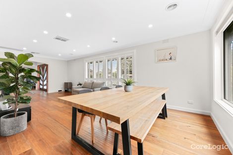 Property photo of 110 King Arthur Drive Glen Waverley VIC 3150