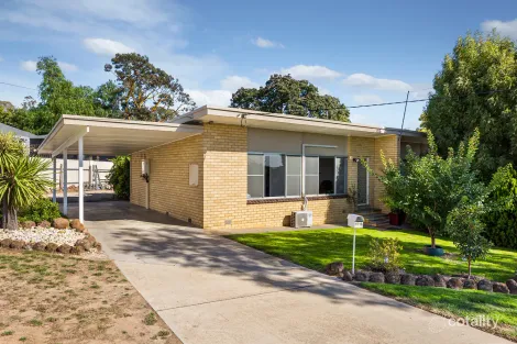 1/16 Young St, Golden Square, VIC 3555