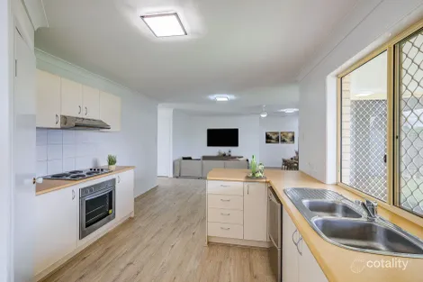 Property photo of 11 Harthog Place Drewvale QLD 4116