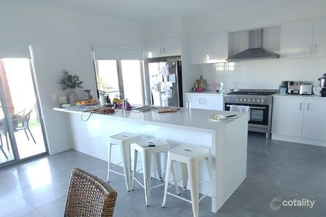 66 Harbour Rise, Hope Island, QLD 4212